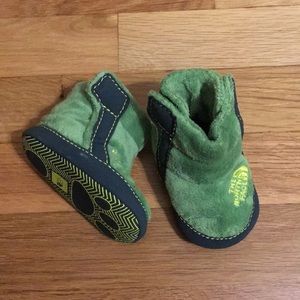 North Face NWOT Baby Booties